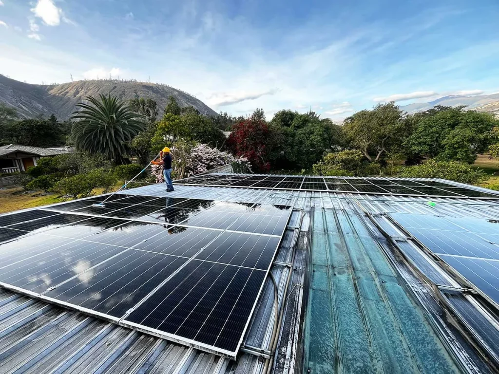 Panel-Solar-Mantenimiento