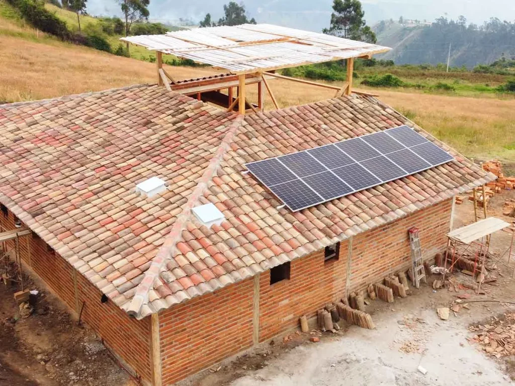 Solar System 6000 - Cahuasquí - Imbabura